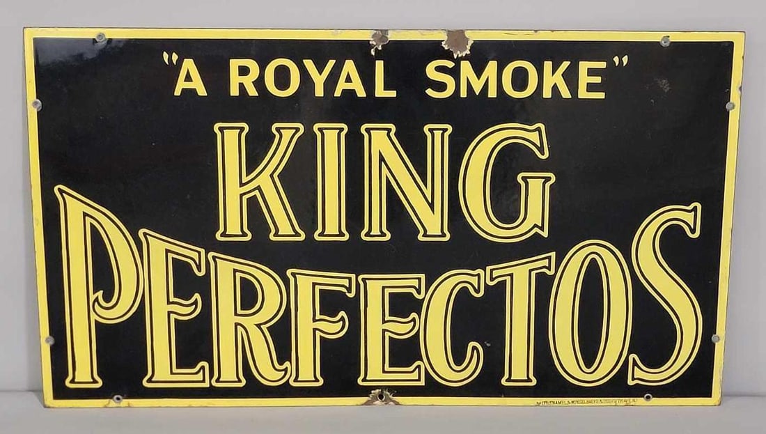 King Perfectors "A Royal Smoke" Porcelain Sign (TAC) (1 of 5)