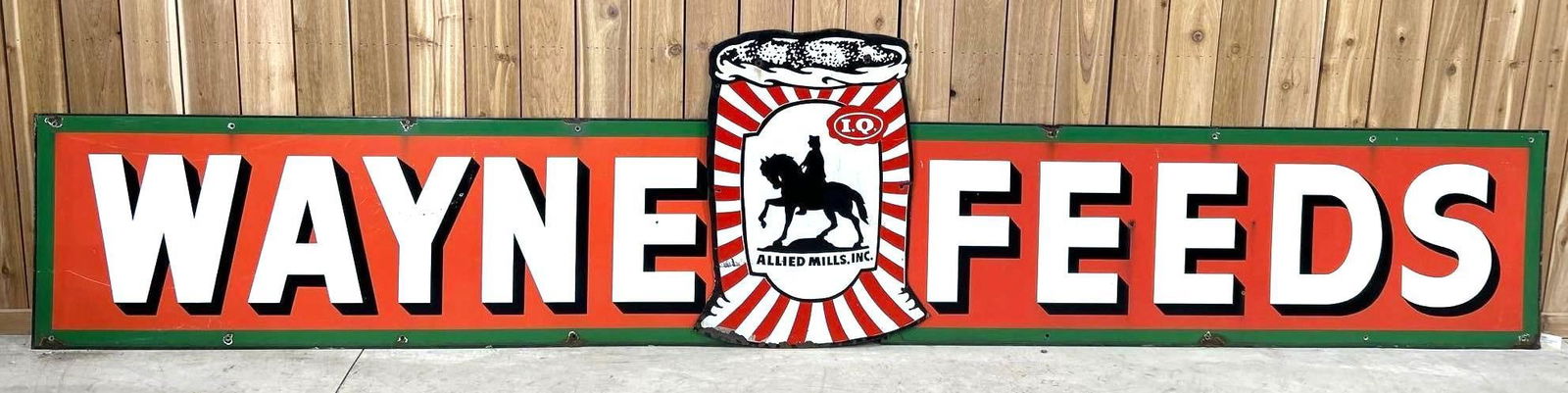 Wayne Feeds 3-Piece Porcelain Sign (TAC): rated 8, 33.5"x160", the three SSP sign all have wear and a few small chips, red on the other signs is faded slightly. TAC #062998