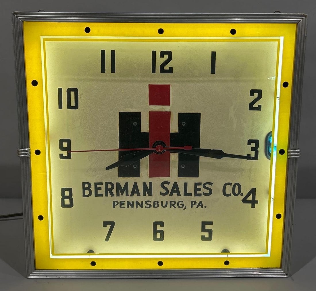 IH (International Harvester) Square Neon Clock (1 of 3)