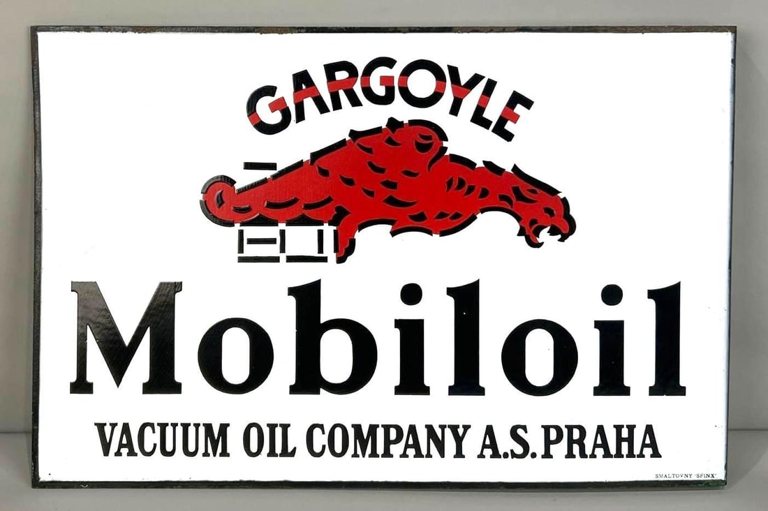 Mobiloil Gargoyle Vacuum Oil Co. A.S. Praha Porcelain Flange Sign (TAC): rated 9, 15.75"x23.75", the porcelain flange sign has excellent color and gloss, fields are clean, has large chip on the flange, marked Smaltowny Spinx. Rarity 7. TAC #062692