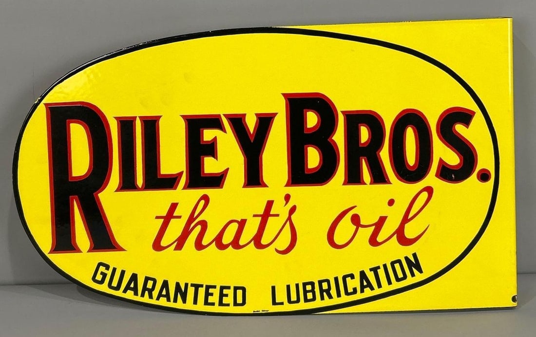 Riley That's Oil Guaranteed Lubrication Porcelain Flange Sign (TAC) (1 of 4)