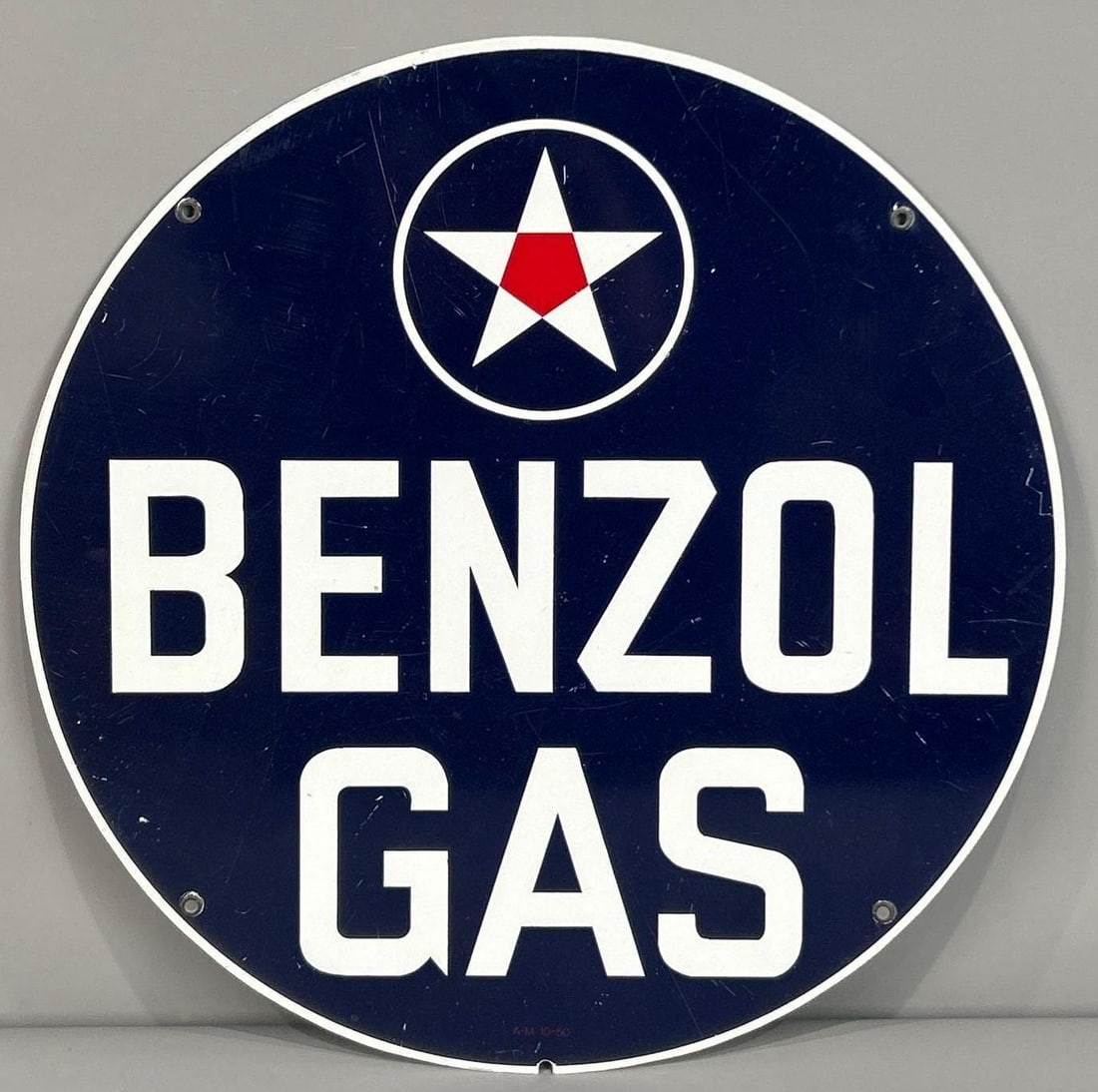 Benzol Gas Single-Sided Pump Plate W/ Star Logo Graphic (1 of 5)