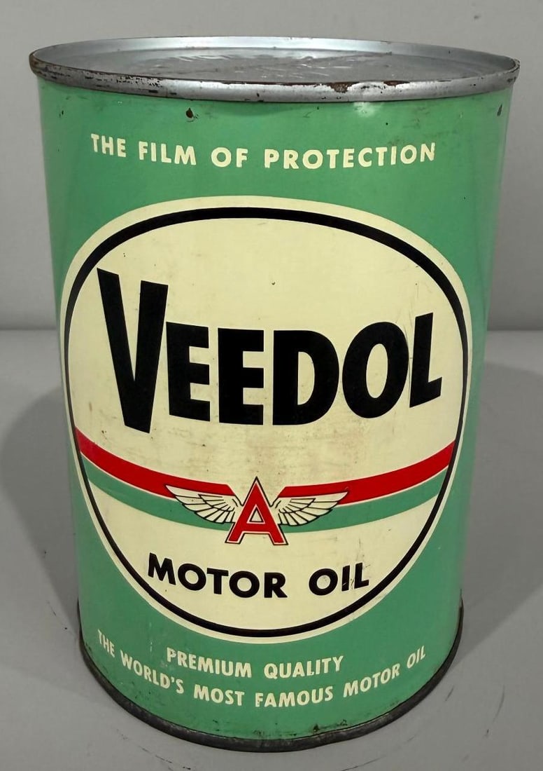 Veedol Motor Oil Metal Quart Can: rate 8.5, the metal can shows light wear, has great color, is full