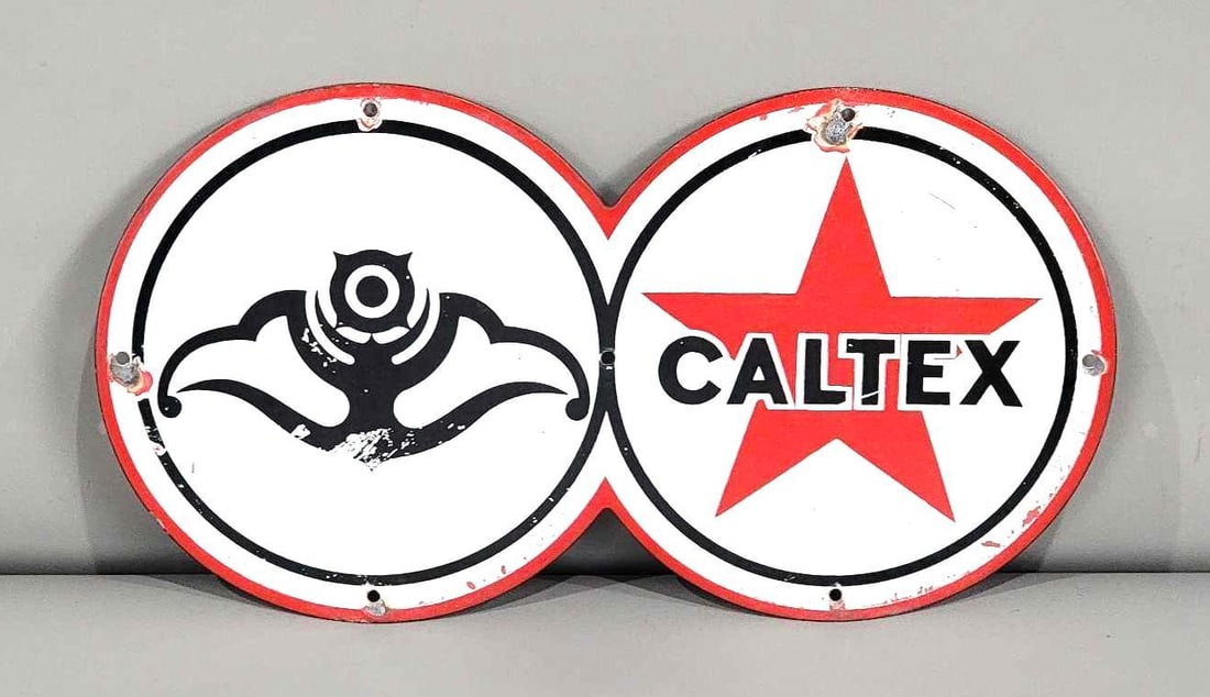 Caltex Star Logo Eight-Ball Porcelain Sign (TAC): rated 7.5, 7.25"x14.5", the SSP diecut sign has good color and some gloss, has wear and chips. Rarity 3. TAC #063278