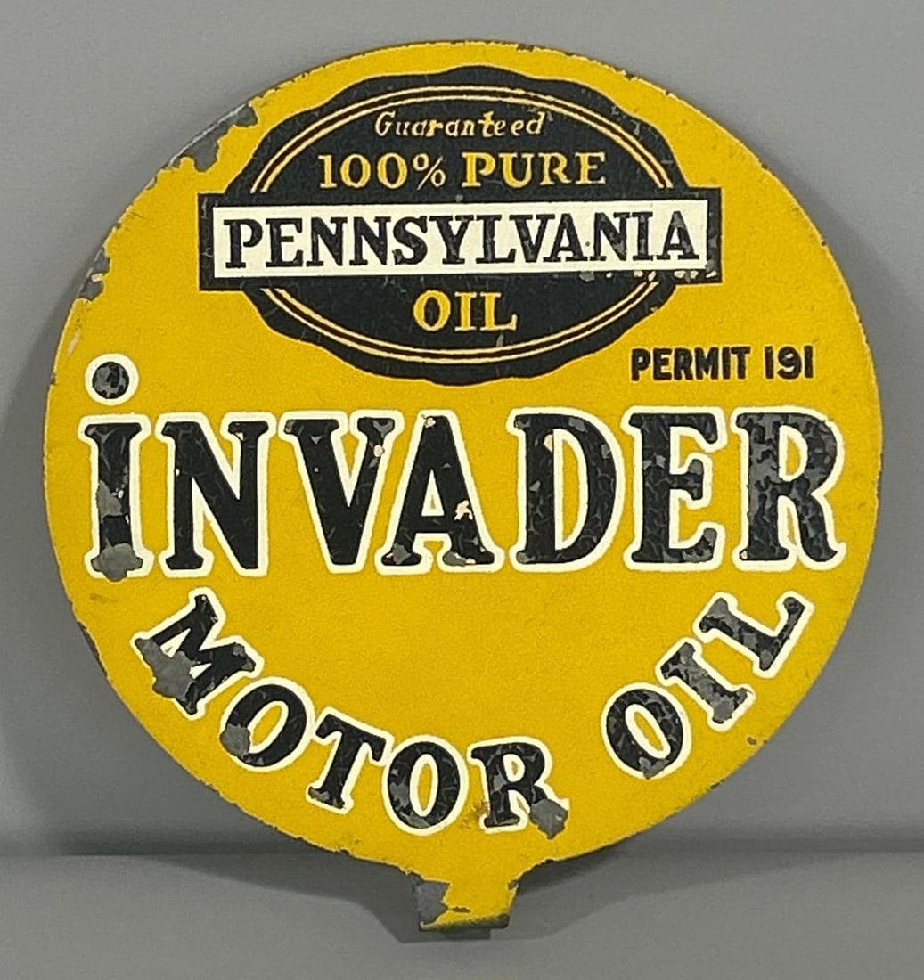 Invader Motor Oil Metal Lubster Paddle Sign (TAC): rated 7, 7.5'x7". This DST paddle sign has good color with paint chips. Rarity 8. TAC #032325