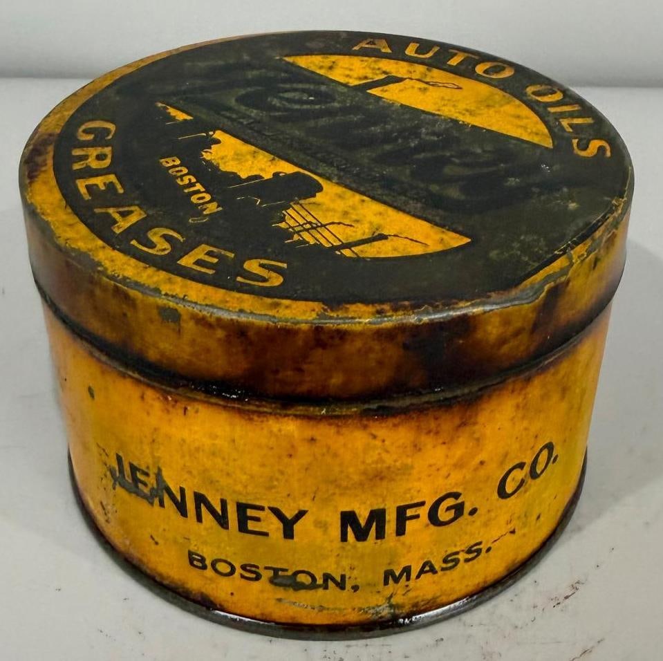 Jenney Auto Oils & Greases Metal Can: rate 6, the one pound metal can shows wear