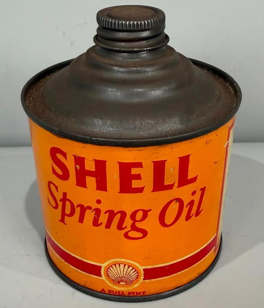 Shell Spring Oil w/ Early Logo Metal Can: rate 8, the one pint metal can has great color and shine, shows only minor wear