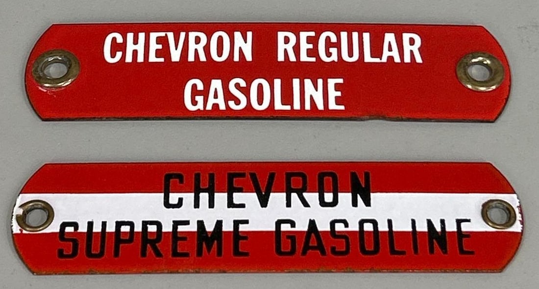 2 Chevron Porcelain Tags: Rated 9.75, 9.5. 1.5" x 6". These SSP signs have perfect color and gloss with light edge wear. Rarity 1. 