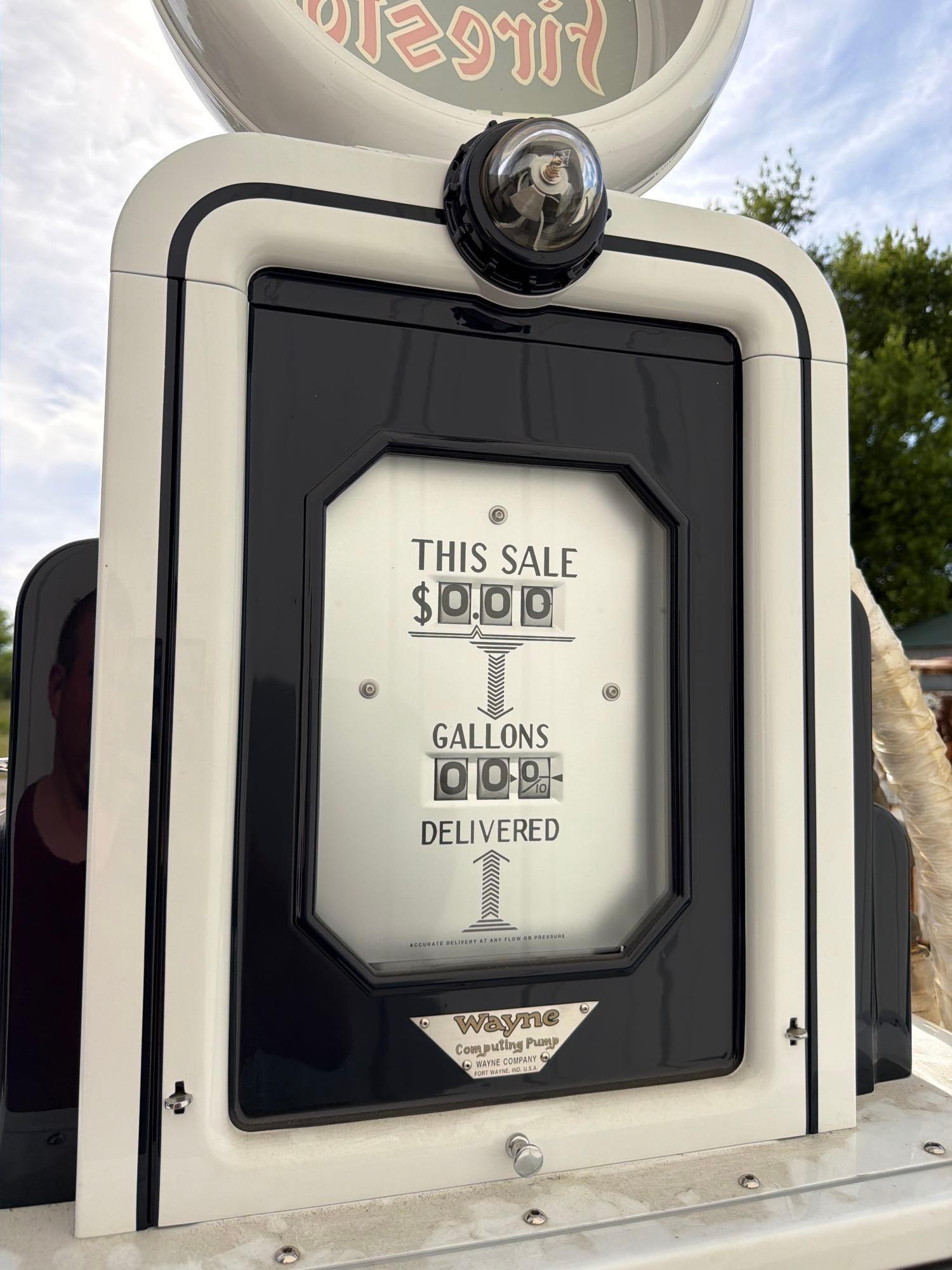 Wayne Model #50 Computing Showcase Gas Pump (restored) - 6
