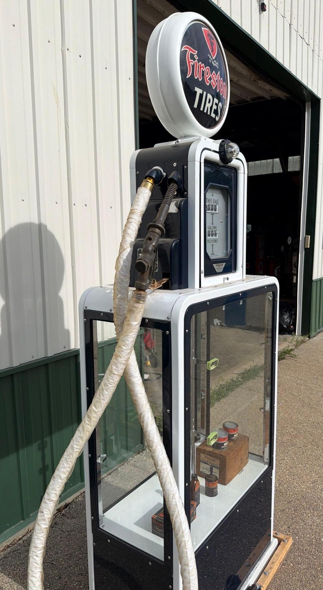 Wayne Model #50 Computing Showcase Gas Pump (restored) - 9