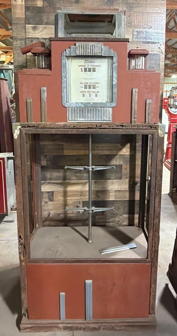 Tokheim Model ADC Computing Show-Case Gas Pump: the gas pump is in original as found condition, is missing one door, frame has rust holes, pump is missing.