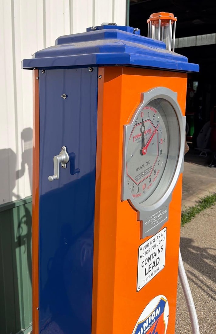 Ferro-Meter Model #? Clock Face Gas Pump (restored) - 3