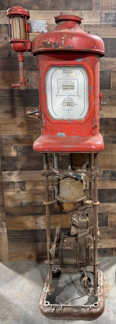 Tokheim Model #37 Computing Gas Pump: in as found original condition, the pump appears to be complete except for it's bottom skins, also has spinner gauge.