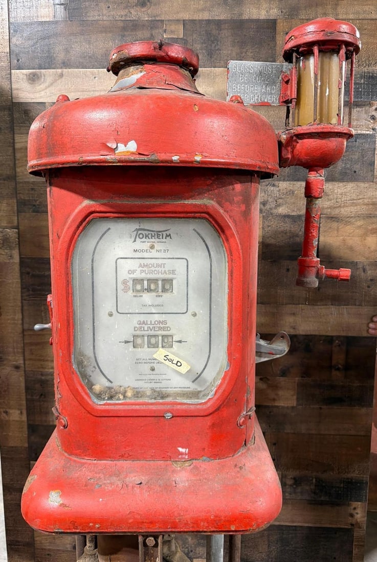 Tokheim Model #37 Computing Gas Pump - 4