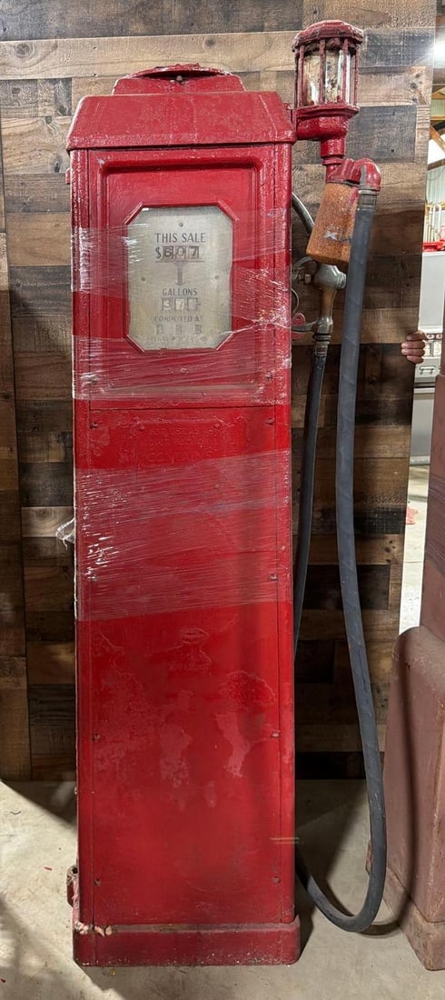 Wayne Model #40-A Computing Gas Pump (1 of 7)