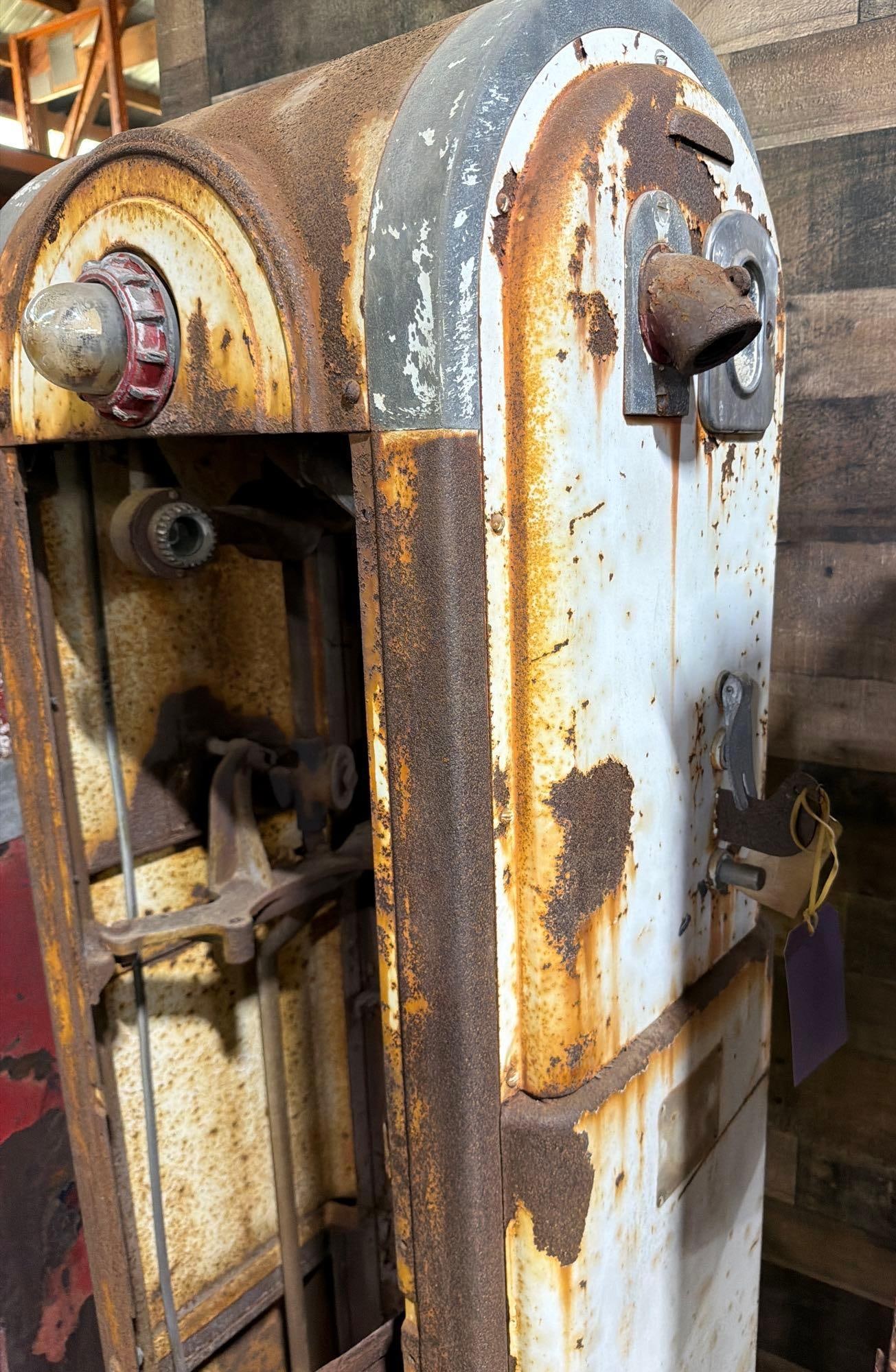 Wayne Model #60-2 Computing Showcase Gas Pump - 4