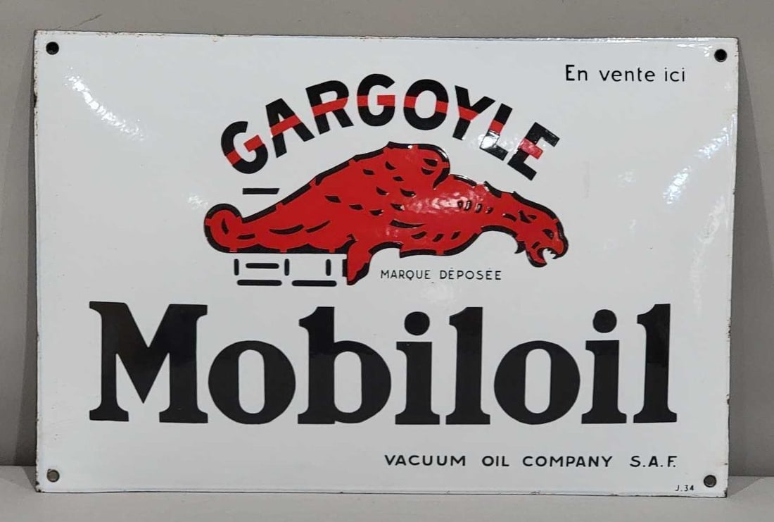 Mobiloil Gargoyle Porcelain Sign (TAC): rated 9.5, 15.75"x23.75", the SSP pillow sign has excellent color and gloss. TAC #063319