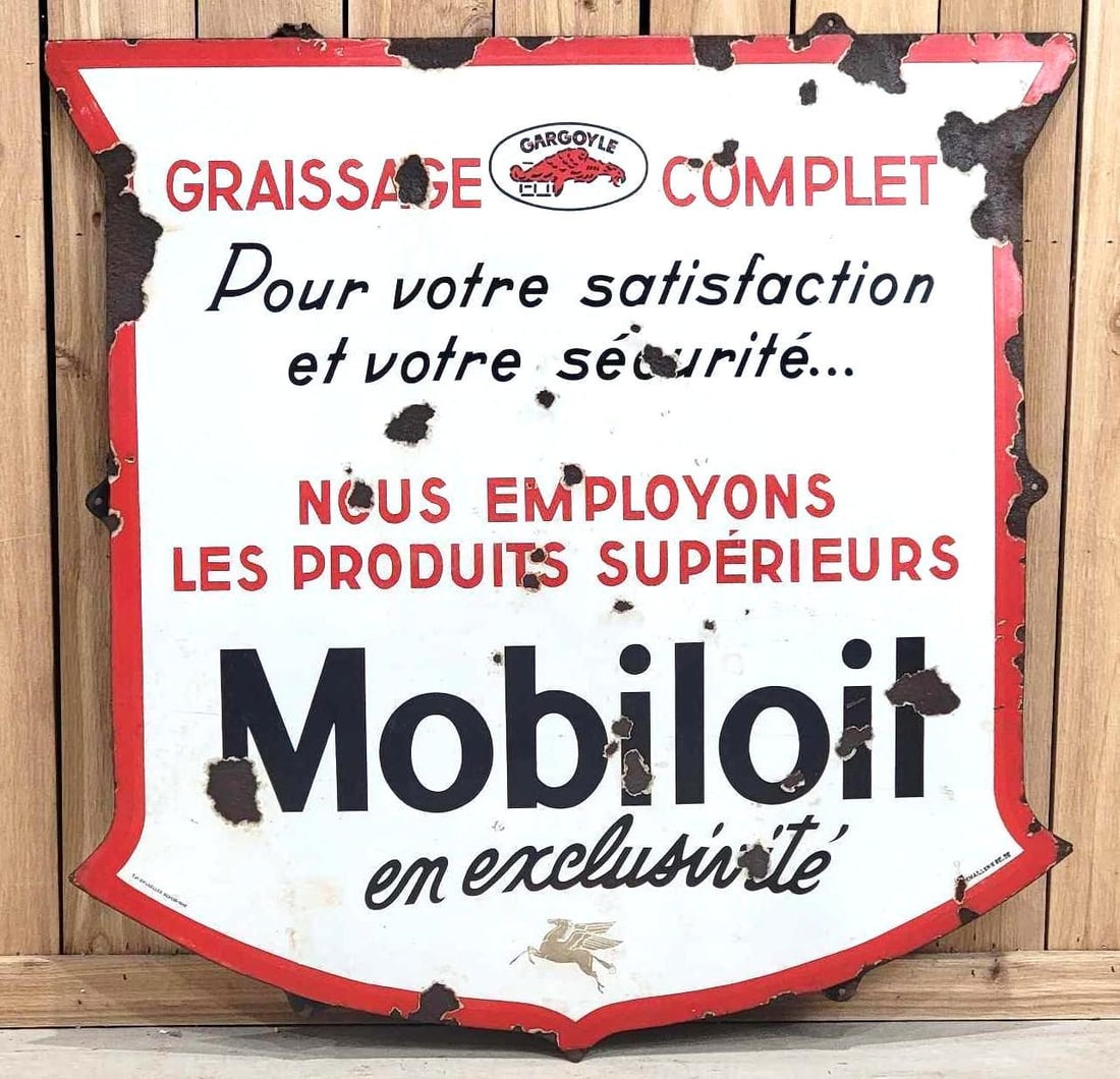 Mobiloil Graissage Complete Porcelain Sign (TAC) (1 of 4)