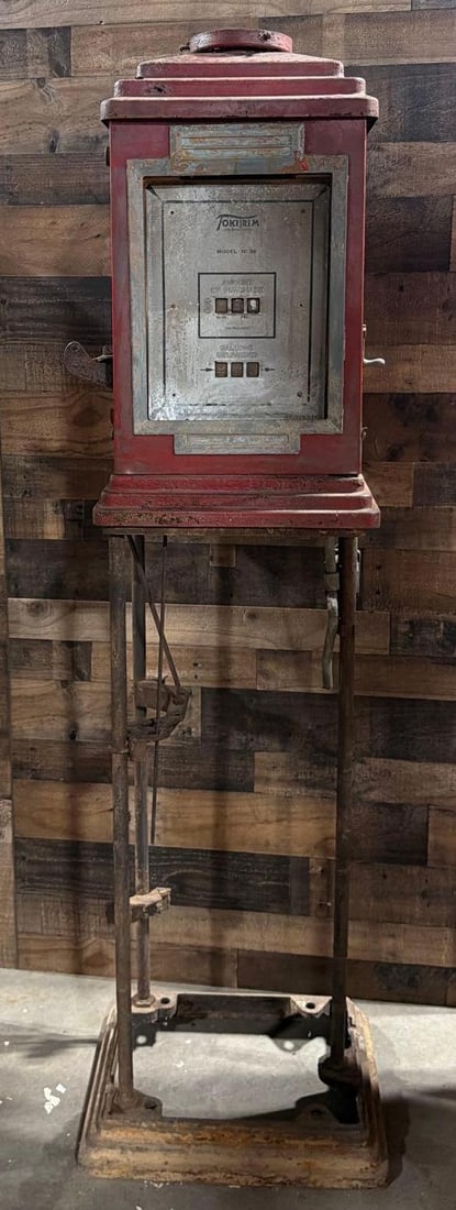 Tokheim Model #34 Computing Gas Pump - 4