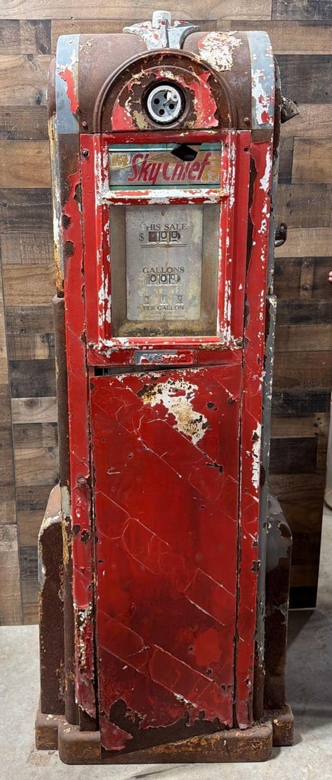 Wayne Model #60 Computing Gas Pump: in as found original condition, has rust, extra holes and dings, is missing one face and lower skin, wings are straight, missing both sight glasses.