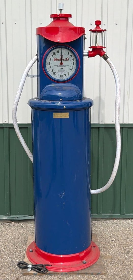 Correct Measure Model #100 Clockface Gas Pump (restored) (1 of 12)
