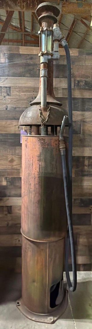 Wayne Model #456? Curb Pump: the pump is in as found original condition, slide is stuck, has spinner gauge.