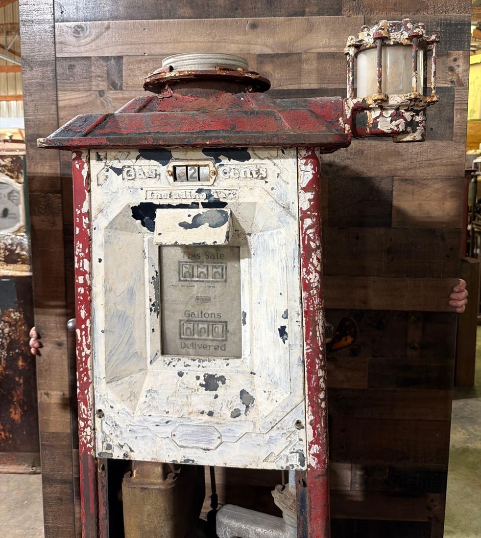 Wayne Model #40 Computing Gas Pump - 2