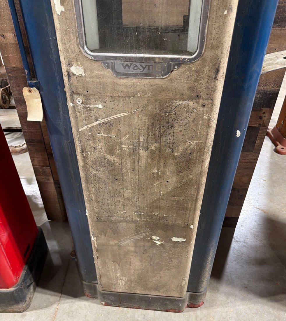Wayne Model #70 Computing Gas Pump - 10