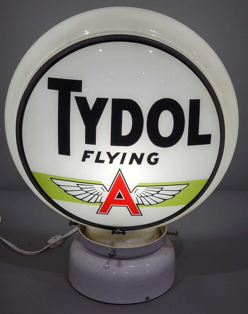 Tydol Flying A w/Green Strip 13.25" Gill Globe Lens (TAC) (1 of 3)