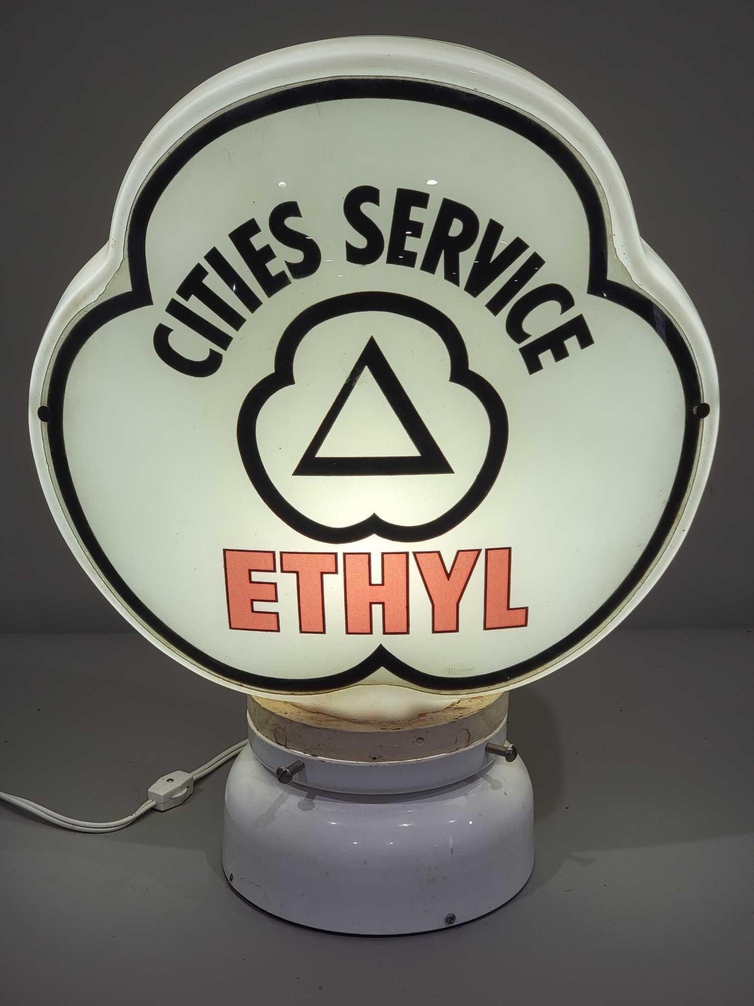 Cities Service Ethyl Clover-Shaped Globe Lenses (TAC): the lenses are rated 9 both in very good condition, the body has the base restored. TAC #025288