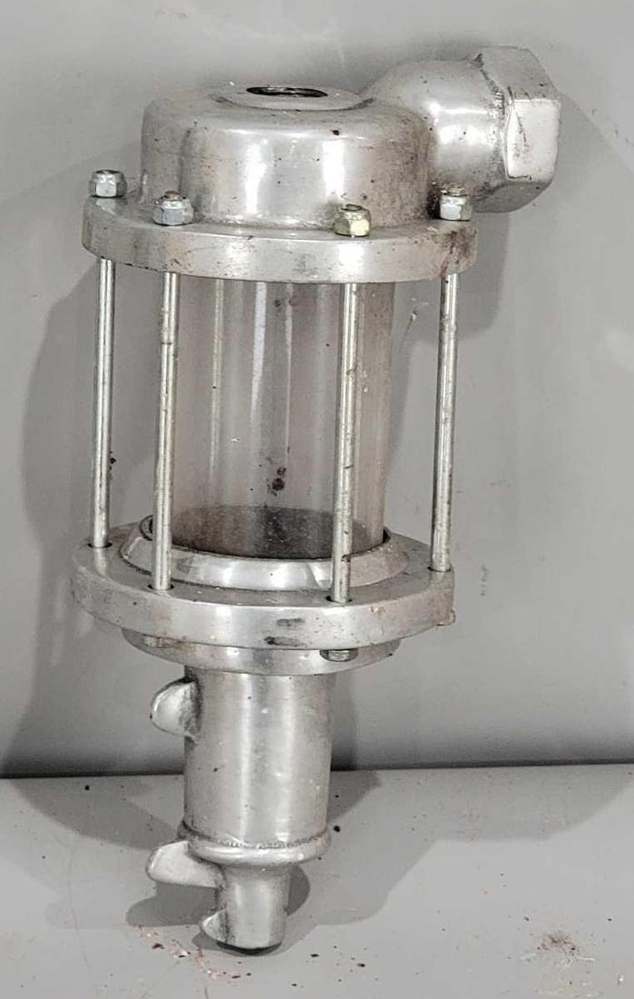 Aluminum Gas Pump Spinner Gauge: in good condition, is missing it's inside, glass is good.