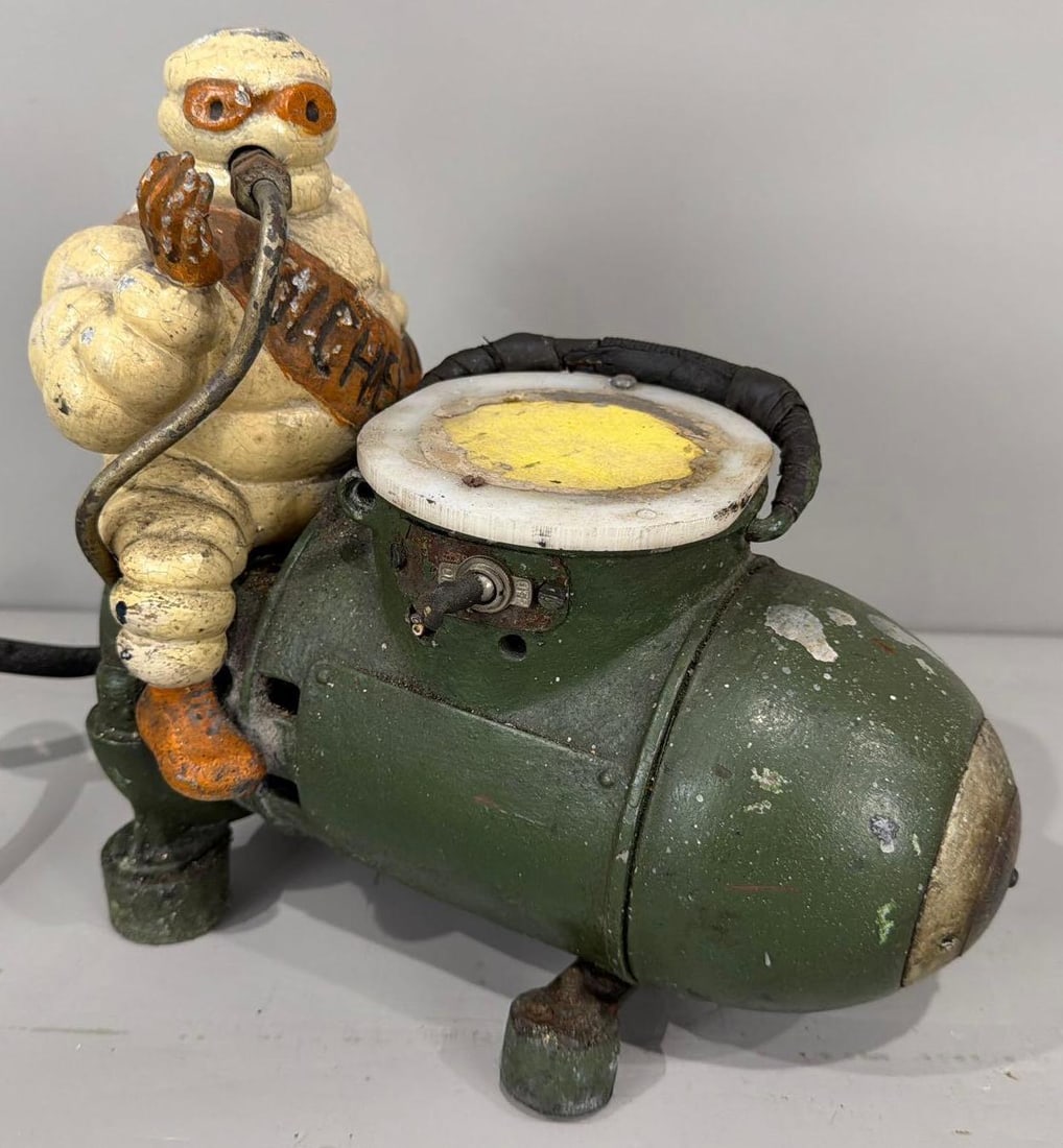 Michelin Bibendum Small Air Compressor (1 of 4)