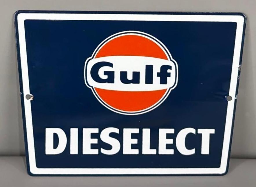 Gulf Dieselect Porcelain Pump Sign (TAC): rated 9, 8.5"x11.5", the SSP diecut sign has good color and gloss, field is clean, has tiny chips at mounting holes. Rarity 3. TAC #063621