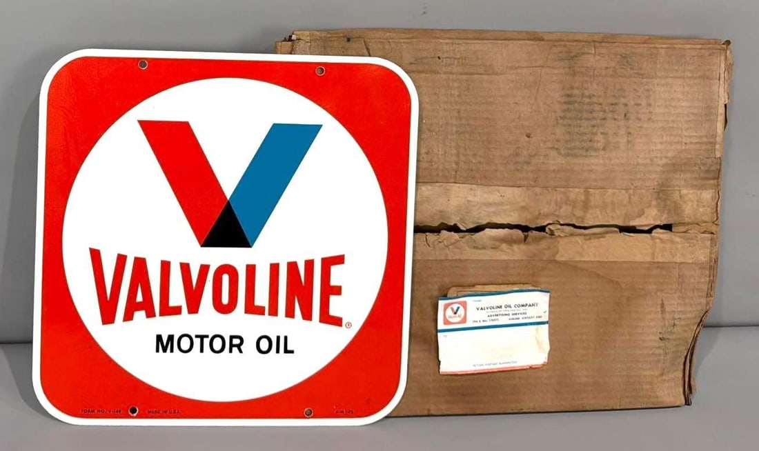 Valvoline Motor Oil Metal Sign NIB w/Mounting Bracket (TAC): rated 9, 15"x15", the DST sign has very good color and shine, display is nice, reverse has some light paper marks, marked A-M, dated 1975, comes with box and all of the original mounting hardware.&nbs