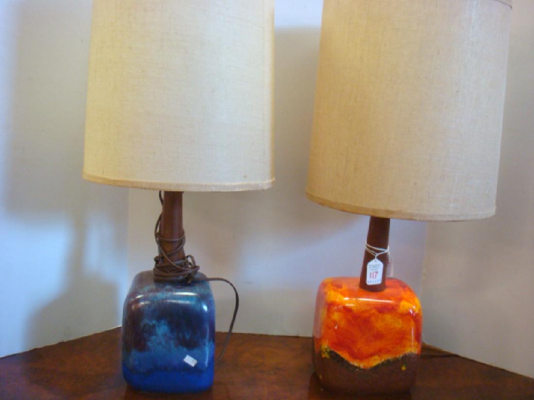 Pair of MARTZ Mid-Century Ceramic Table Lamps:: Pair of MARTZ Mid-Century Ceramic Table Lamps: Attributed to Gordon & Jane MARTZ, Marshall Pottery. Sand Casted Cube Lower Body, One with Fire burst Effect, Other with Blue Body. Walnut Pedestal, Tubu