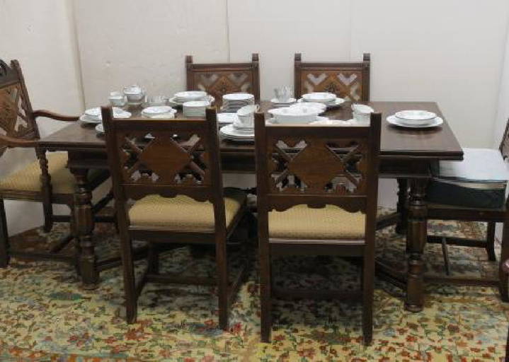Berkey & Gay Dining Room Table And Six Chairs