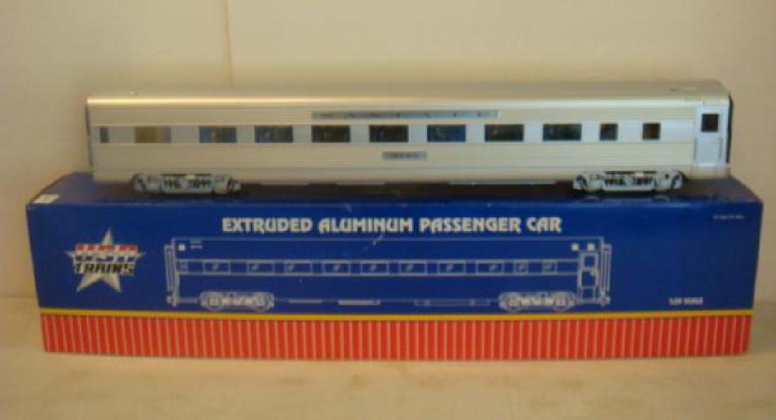 USA TRAINS R31002 SANTA FE "SUPER CHIEF" COACH CAR #2: (1 of 5)