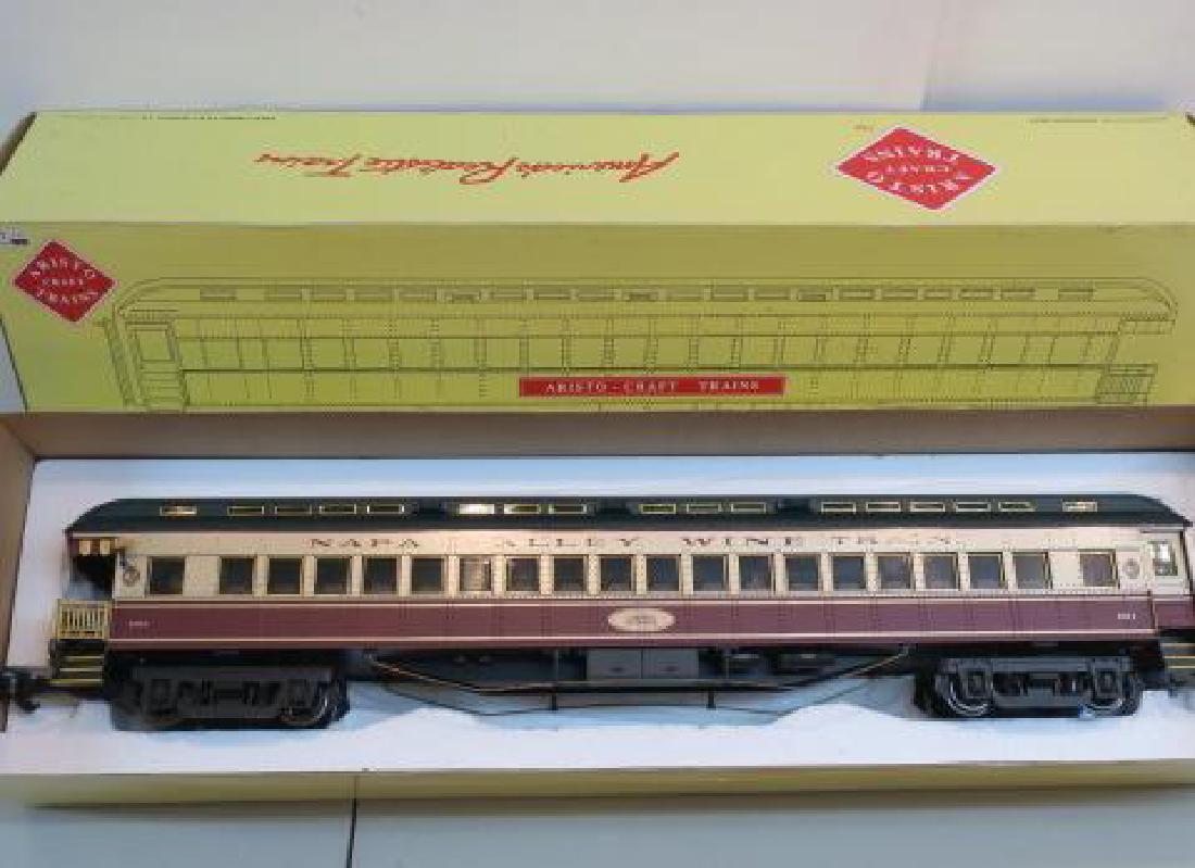 ARISTOCRAFT ART 31432, NAPA OBSERVATION CAR:: ARISTOCRAFT ART 31432, NAPA OBSERVATION CAR: G-Scale Model Train Car. 1:29 Scale. NAPA VALLEY HEAVYWEIGHT OBSERVATION CAR. C-8 Like New Condition in Box, Shipping Weight 9 lbs. Estate of Jack Dubbs, W