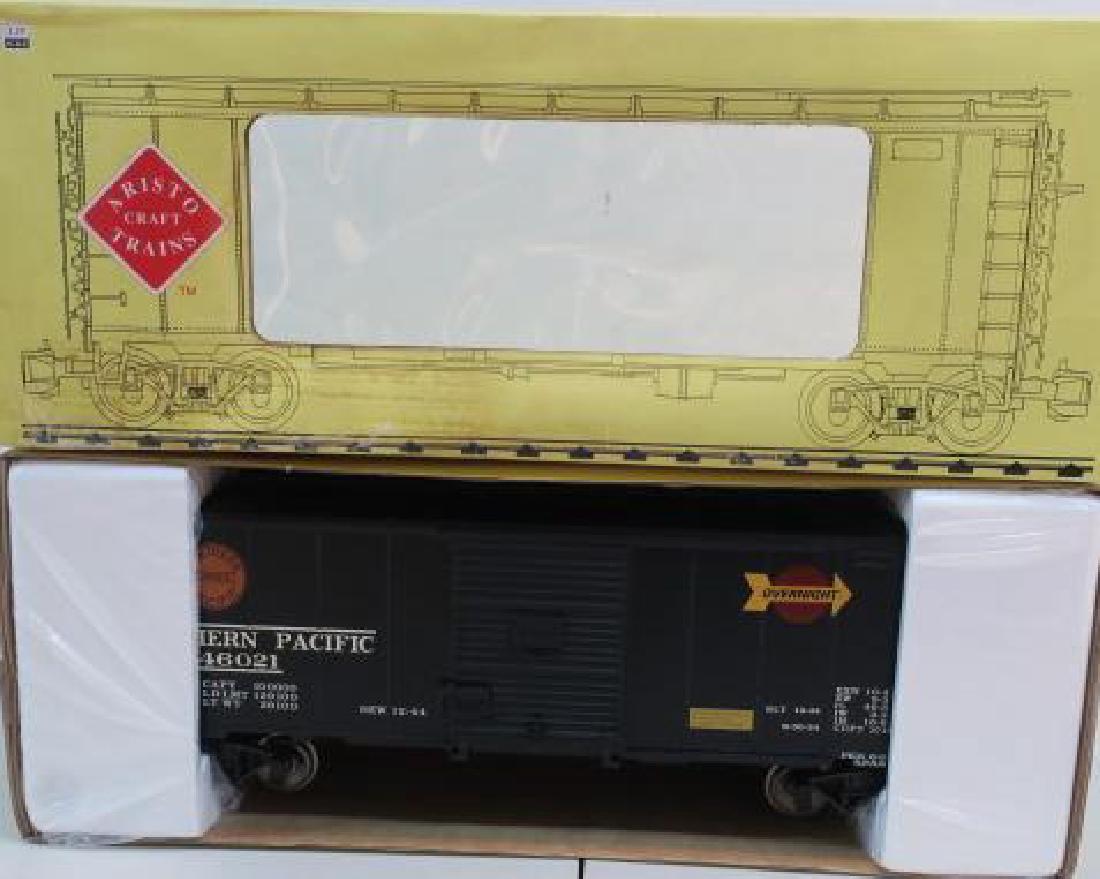 ARISTOCRAFT TRAINS ART 46021, SP STEEL BOX CAR: (1 of 4)