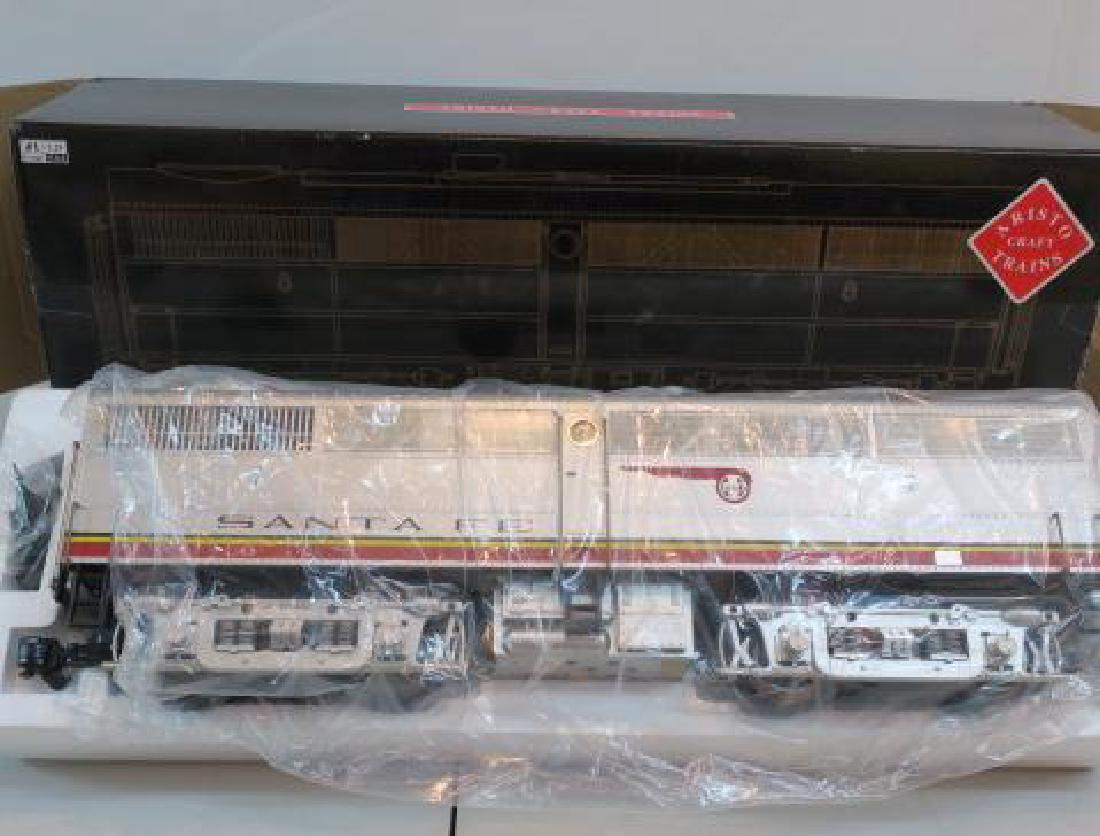 ARISTO CRAFT ART 22310 ATSF ALCO FB-1 LOCOMOTVE: (1 of 3)