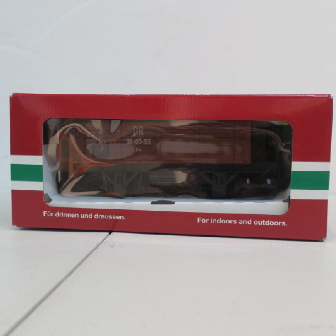 LGB 41060, OPEN GOODS FRIEGHT CAR with BRAKE PLATFORM: (1 of 3)