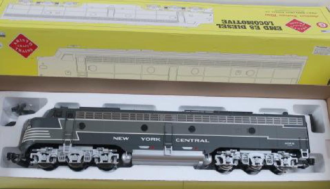 ARISTOCRAFT TRAINS ART 23611, NYC EMD-E-8 LOCOMOTIVE: (1 of 5)