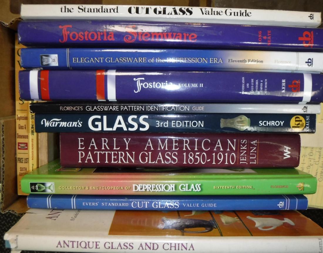 Twelve Collector Books on GLASS & GLASSWARE:: Twelve Collector Books on GLASS & GLASSWARE: KOVELS Depression Glass, Dinnerware, Cut Glass, Antique Glass and China, Early American Pattern Glass, Fostoria Stemware, Colored Glassware 20/30"s, Warman