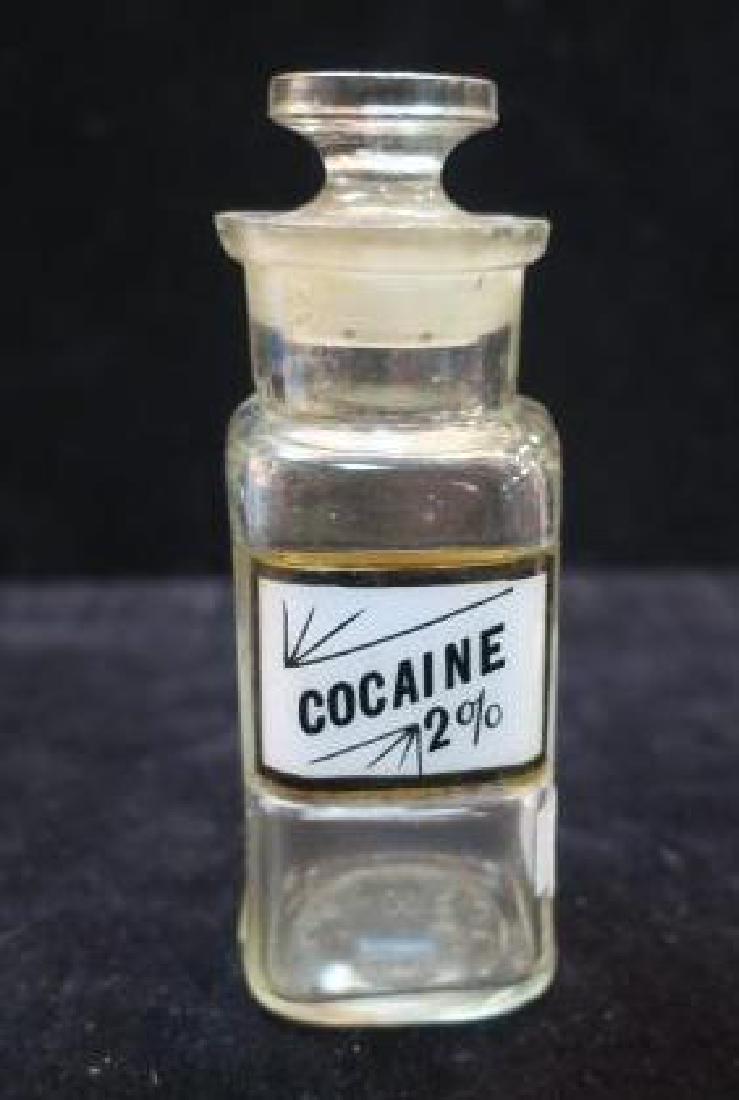 ANTIQUE COCAINE Pharmacy Bottle (1 of 4)