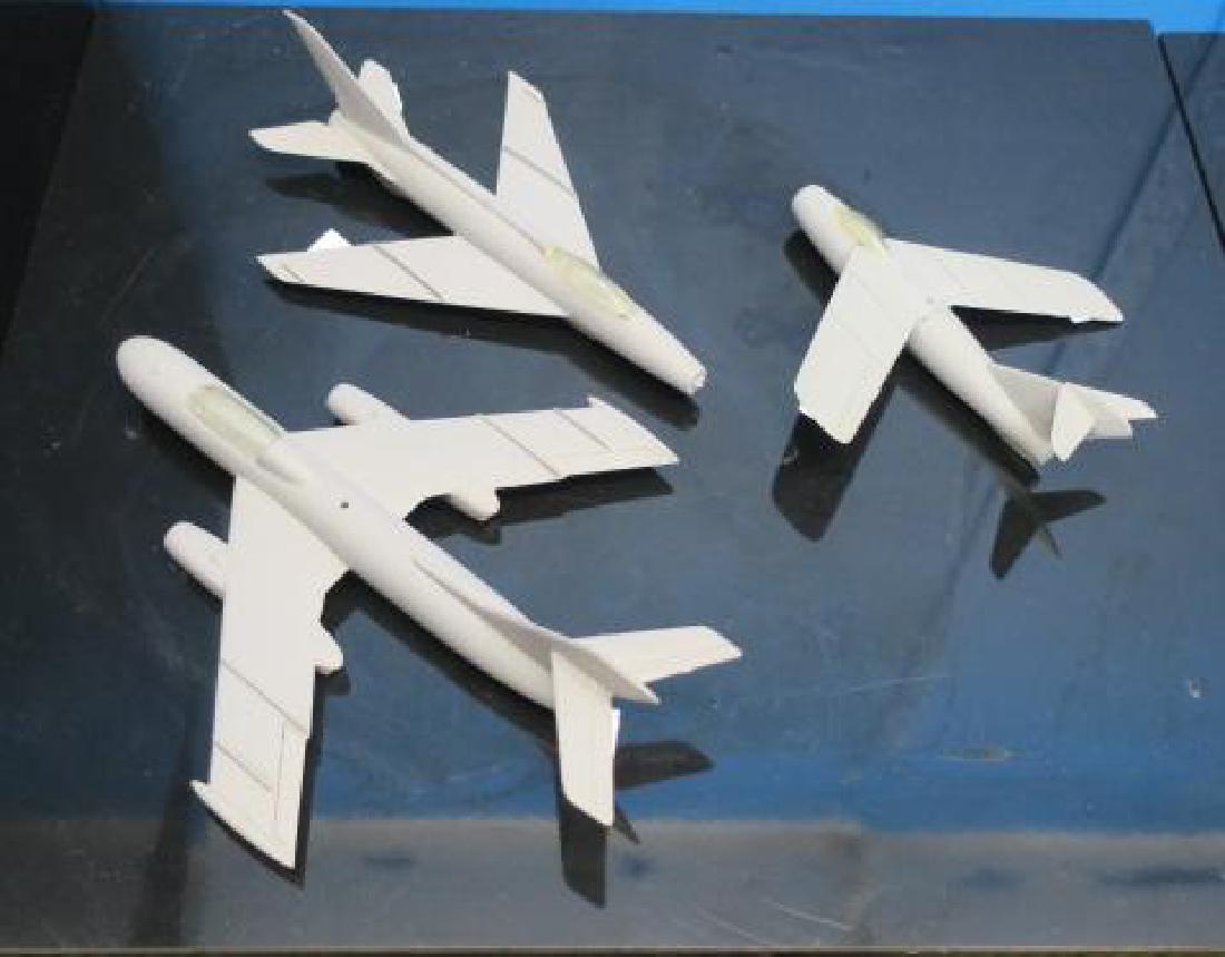 US NAVY RECOGNITION MODELS SU-7, Yak 25 & LA 15:: US NAVY RECOGNITION MODELS SU-7, Yak 25 & LA 15: 1:72 Scale Models of Russian Aircraft used in the Training of Our Pilots. Soviet Union aircraft Known as the FACEPLATE, FLASHLIGHT & FANTAIL. Lot 272 c