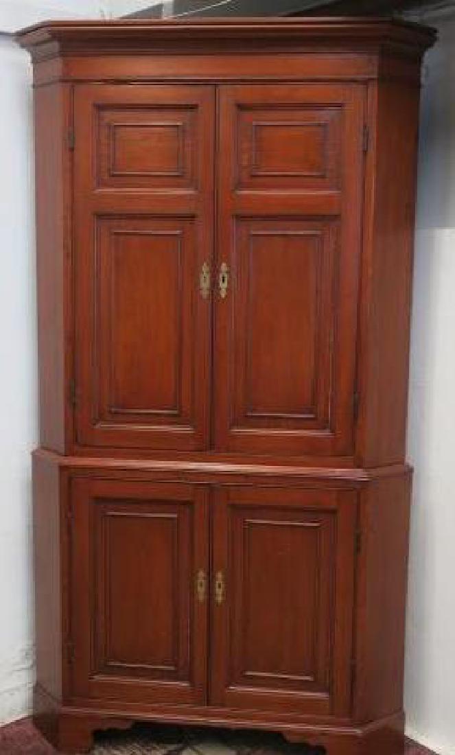 19th C. Pine Corner Cupboard in Excellent Condition: (1 of 3)