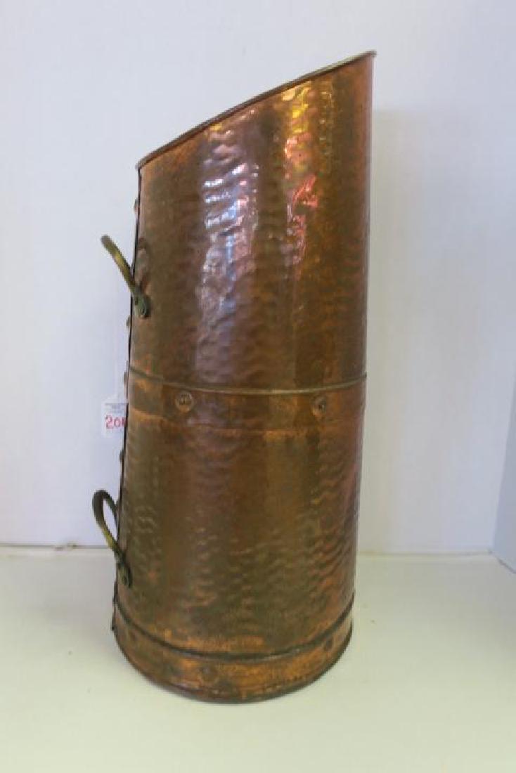 Tall ETHAN ALLEN ENGLAND Hammered Copper Bucket: (1 of 4)