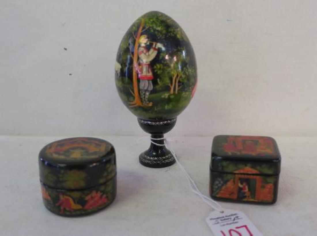 Hand painted Russian Eggs and Two Lacquer Boxes: (1 of 5)