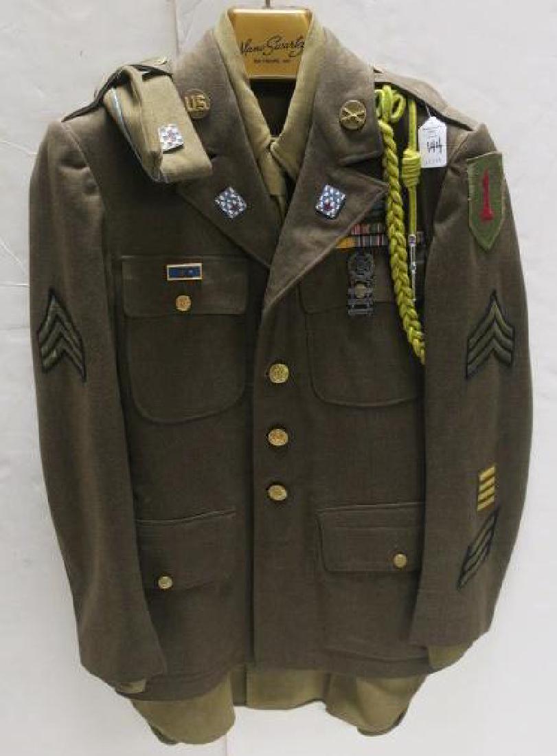 1st Div. 16th Inf. WW II Service Uniform 36 R:: 1st Div. 16th Inf. WW II Service Uniform 36 R: SGT D. DEPADUA, Four Overseas Bars, Three Reenlistment Chevrons, Combat Infantryman's Badge, Expert Badge MG, SMG, & Carbine, Good Conduct, ETO w/ 2 Star