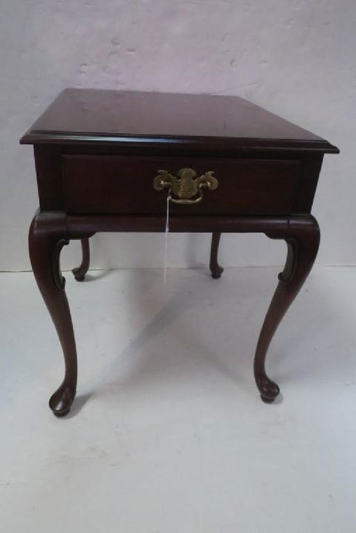 Gordon S Mahogany Single Drawer Queen Anne Side Table Gordon S Mahogany Single Drawer Queen Anne Side Table
